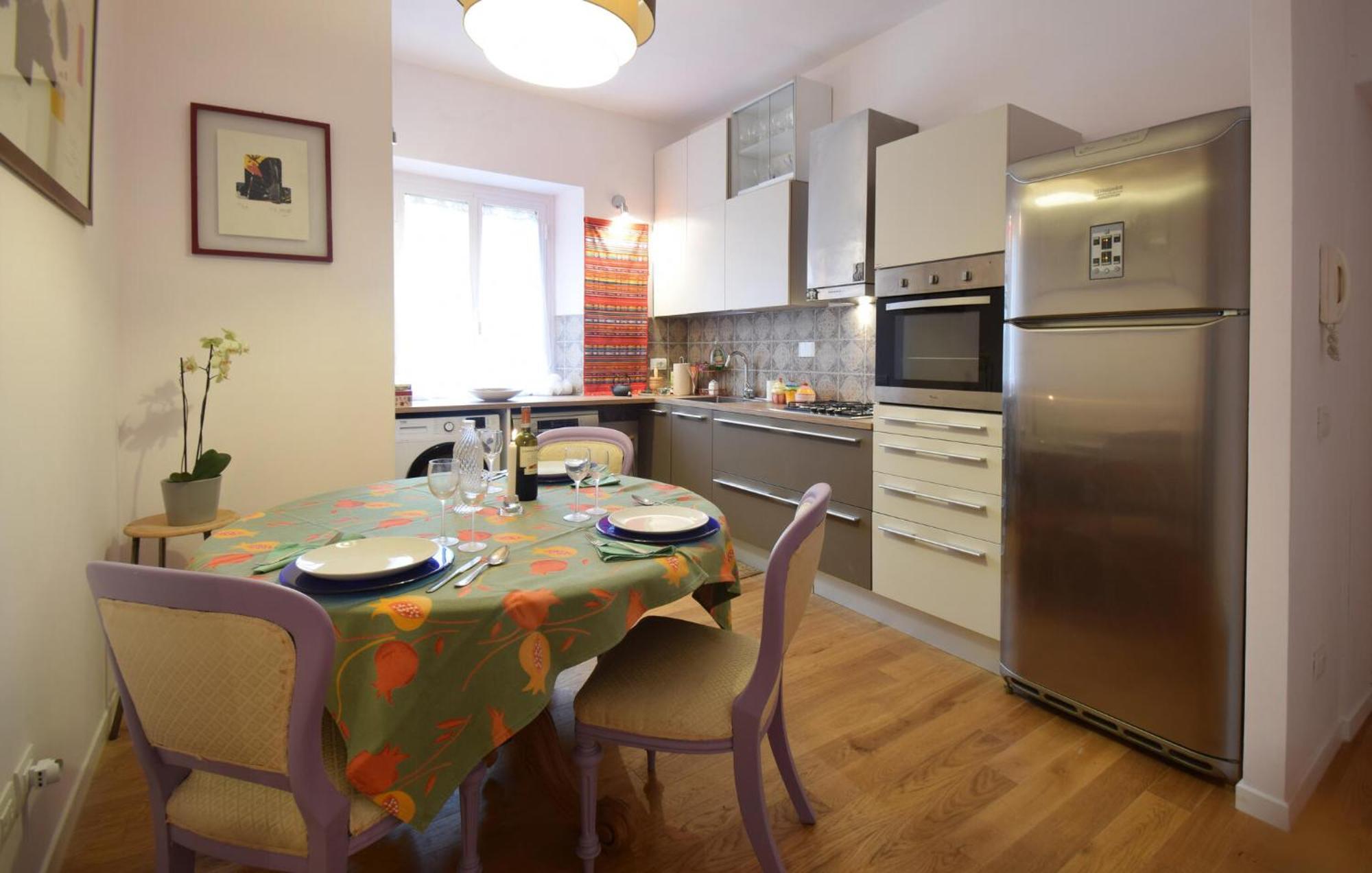 Apartamento Awesome In With Wifi